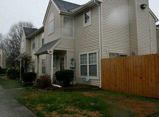 391 Lees Mill Dr, Newport News, VA 23608