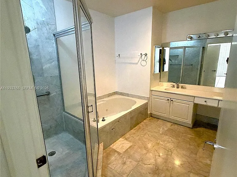 3640 Yacht Club Dr #104 — Photo 10