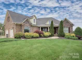 564 N Ingleside Farm Rd, Iron Station, NC 28080