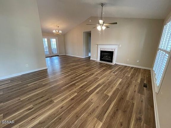 4th image of 318 Bream Ct