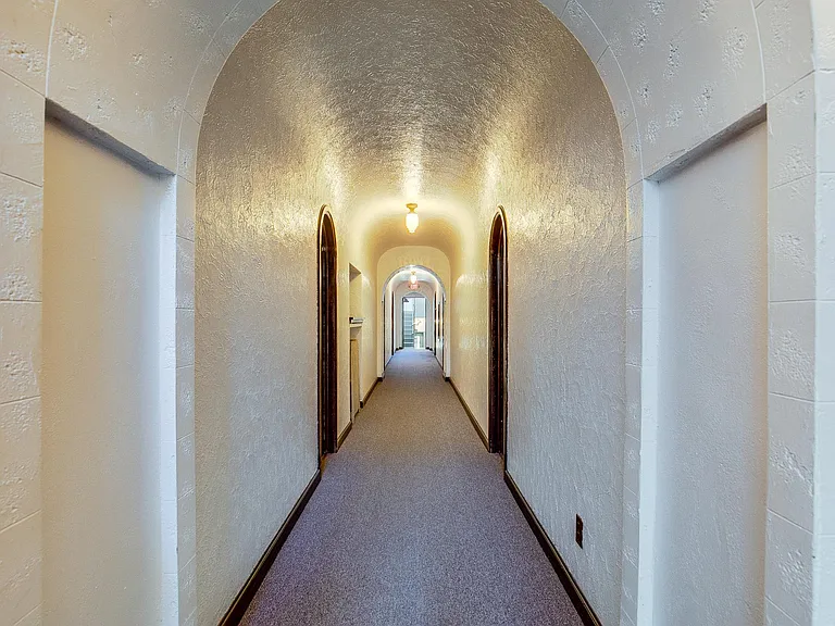 2812 Xerxes Ave S — Photo 3