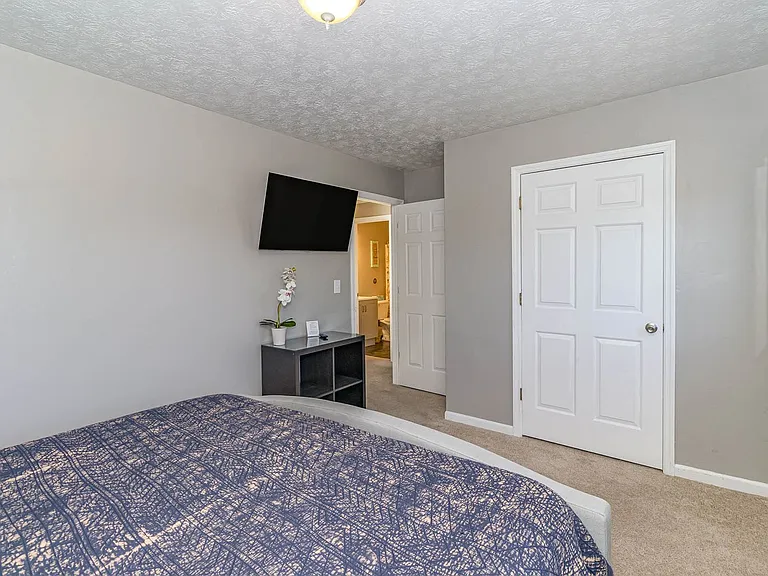 130 Overbrook Ct — Photo 14