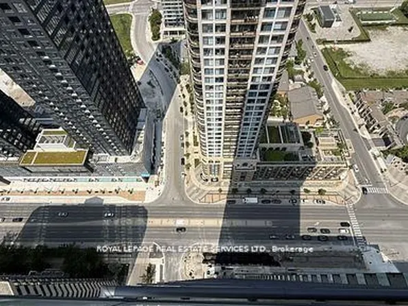 430 Square One Dr, Mississauga, ON
