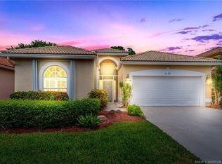 1525 SE Holyrood Ln, Port Saint Lucie, FL 34952