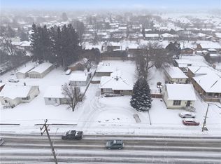 473 Mohawk Rd W, Hamilton, ON L9C 1X3