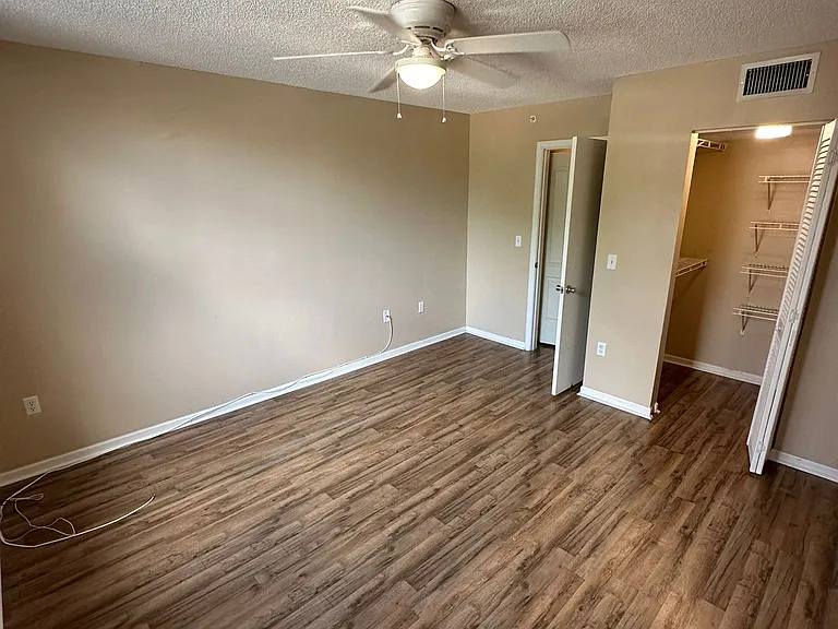 205-4828 State Highway 205 #205 — Photo 31