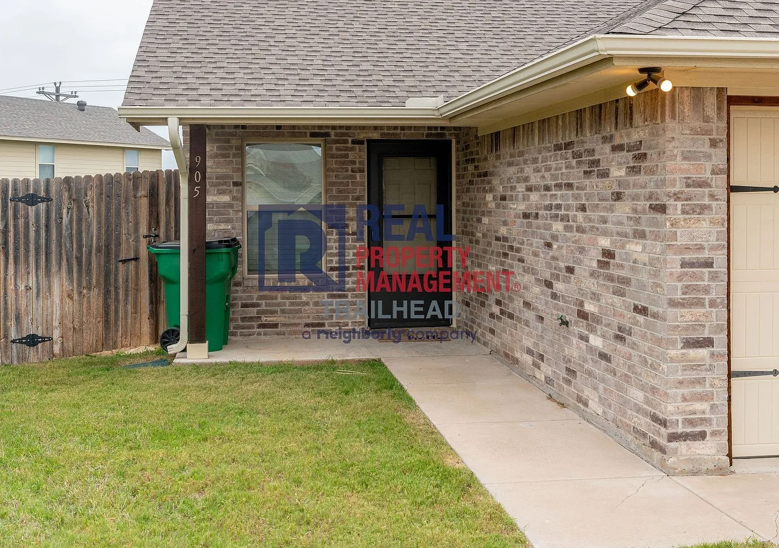 905 Dart Court — Photo 3