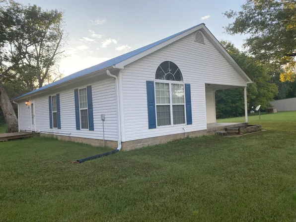 141 Olivers Chapel Rd, Bradford, TN 38316
