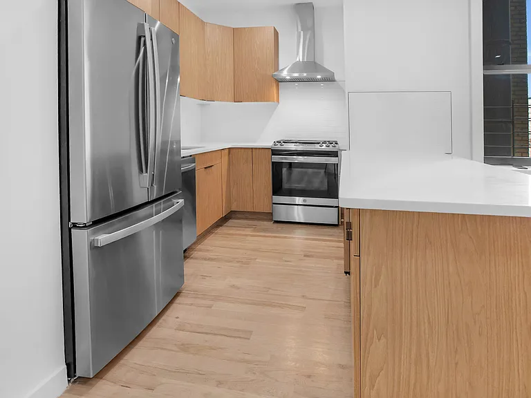 251 W 92nd St #7B — Photo 8