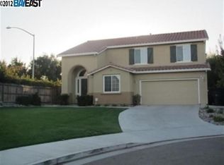 413 Golden Leaf Ct, Tracy, CA