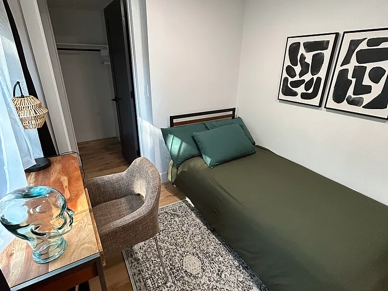 1403 SW Broadway Dr — Photo 15