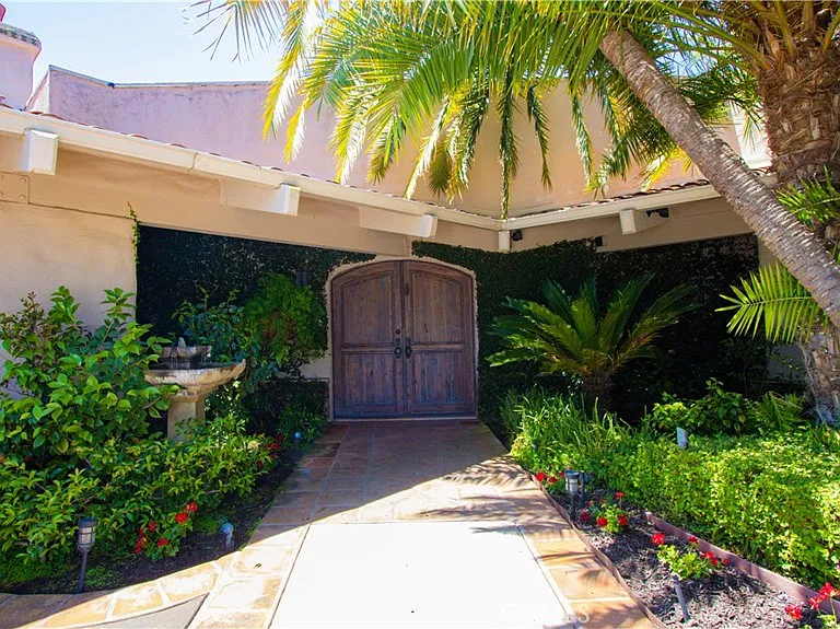 30421 Mirador Ct — Photo 1