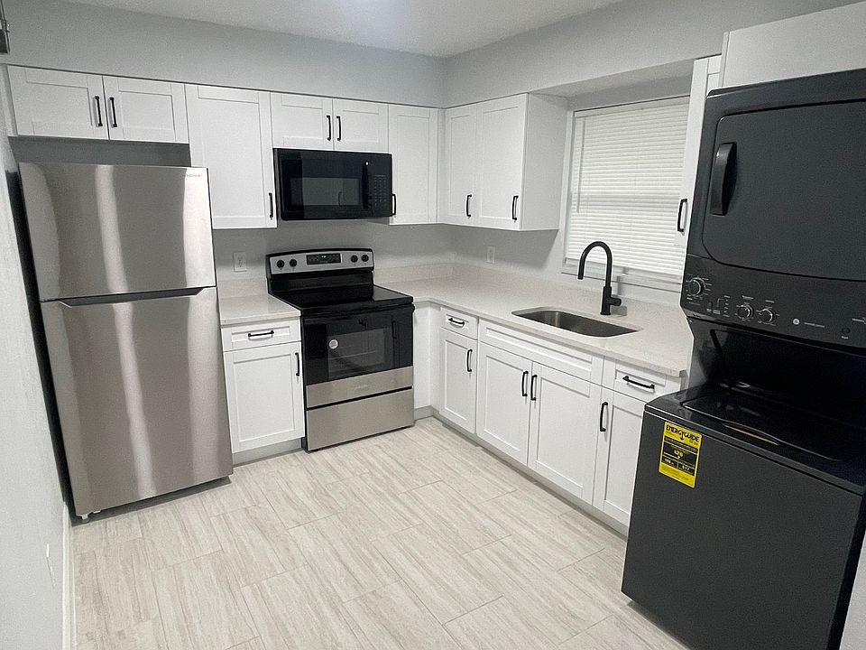 1st image of 11316 N 52nd St APT 16