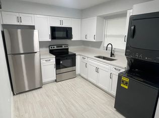 11316 N 52nd St APT 16, Tampa, FL 33617