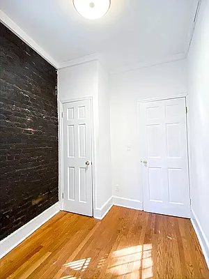 Rented by City Connections Realty | media 7