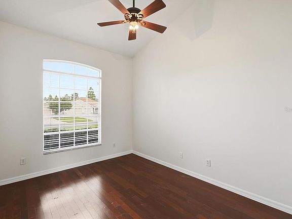2nd image of 4303 Shoshone Ct