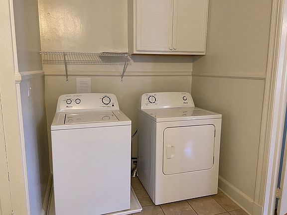 4th image of 1406 W Chapel Hill St APT A