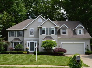 5041 Walnut Rdg, Erie, PA 16506