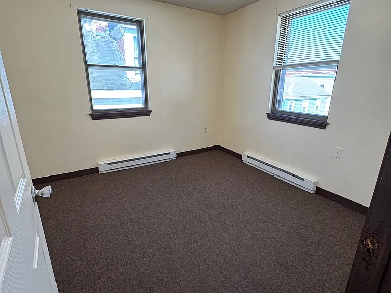 3 Alice Ave #5 — Photo 10