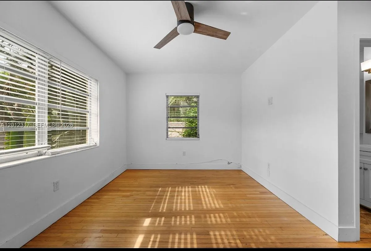 Building Photo - 1612 Michigan Ave #11