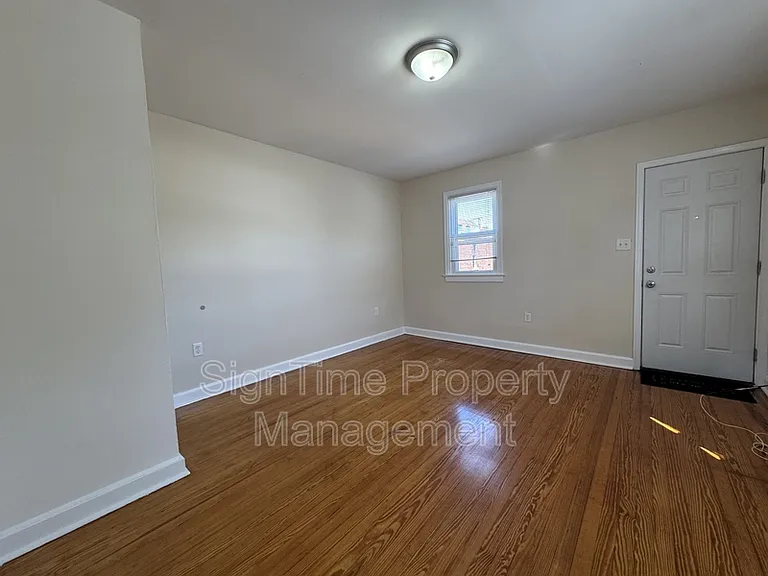 28-30 E Franklin St #28-3 — Photo 6