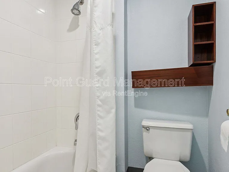 The Cass — Photo 68