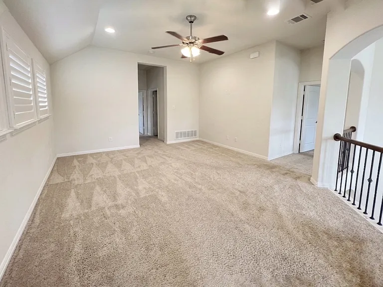 2857 Edinburgh Dr — Photo 15