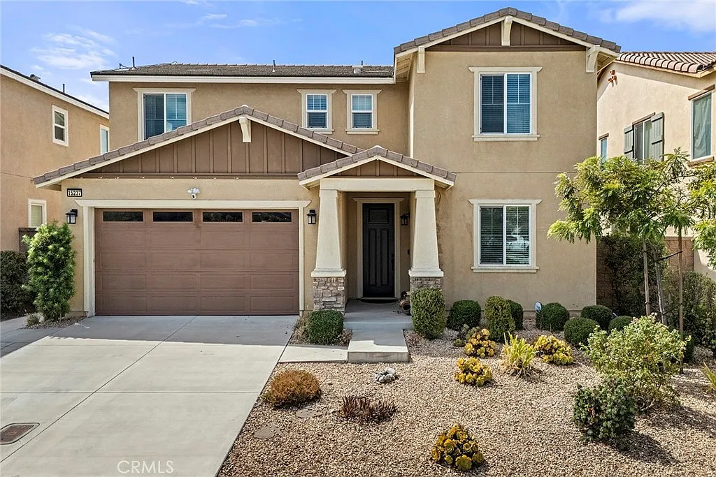 4 bed, 2288 sqft, $4,000 — Photo 3