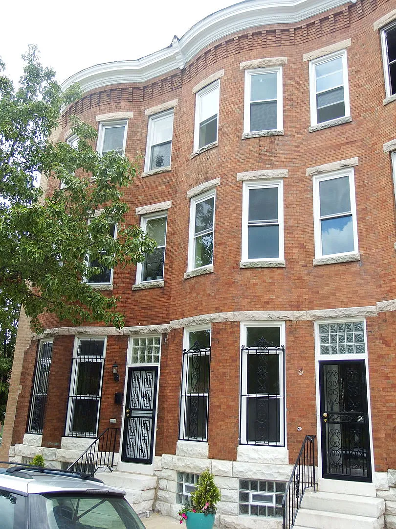 Building Photo - 523 E 21st St