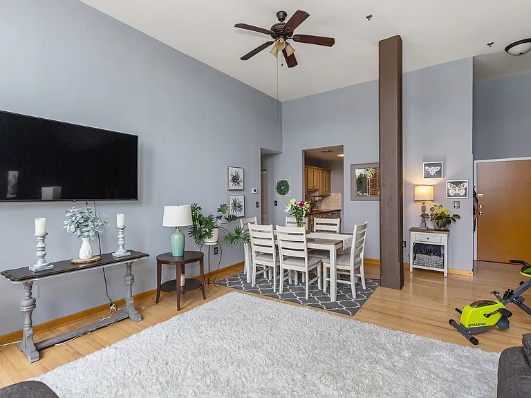 262 Main St #203 — Photo 4