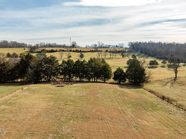 133 Paynetown Rd — Photo 44