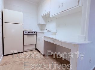 802 N Alvernon Way APT C, Tucson, AZ 85711