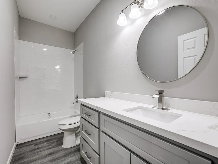 2910 S Laredo St #2 — Photo 8