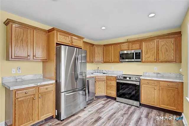 220 Alder St — Photo 17