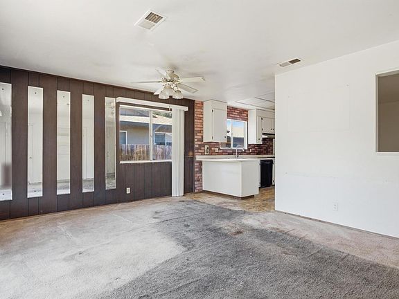 5th image of 2420 Oceanic Drive
