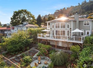25764 Gold Beach Drive SW, Vashon, WA 98070