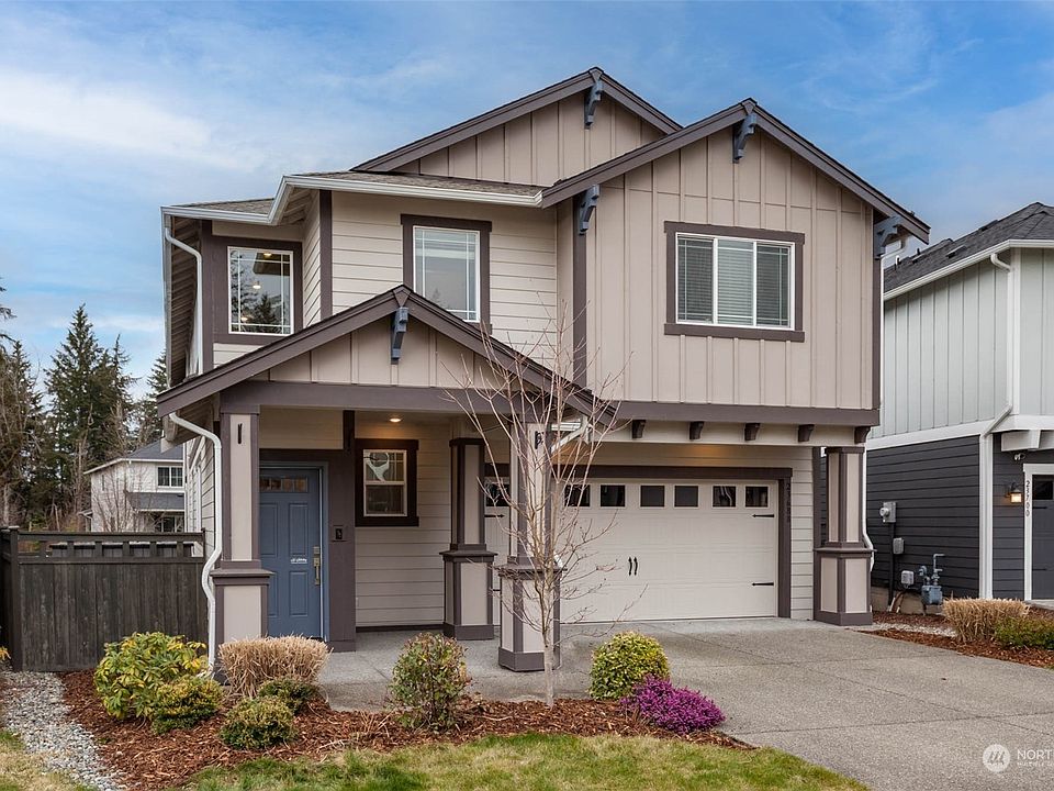 Welcome home to Ten Trails!>