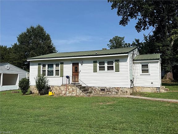 2nd image of 3364 Beavercreek Rd