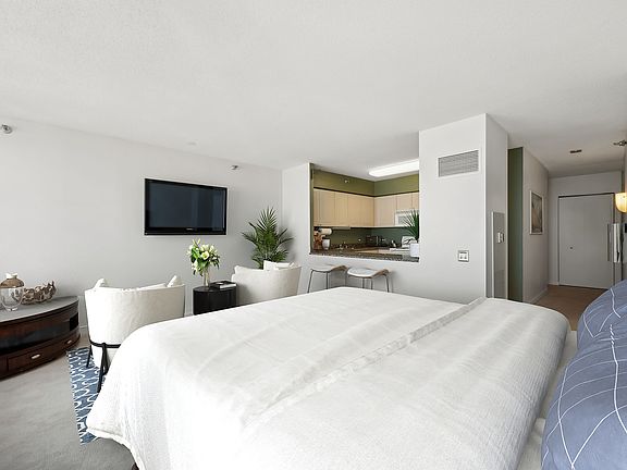5th image of 512 N McClurg Ct APT 5402