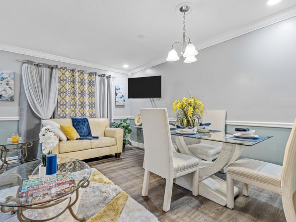 101 NE 4th St APT 3