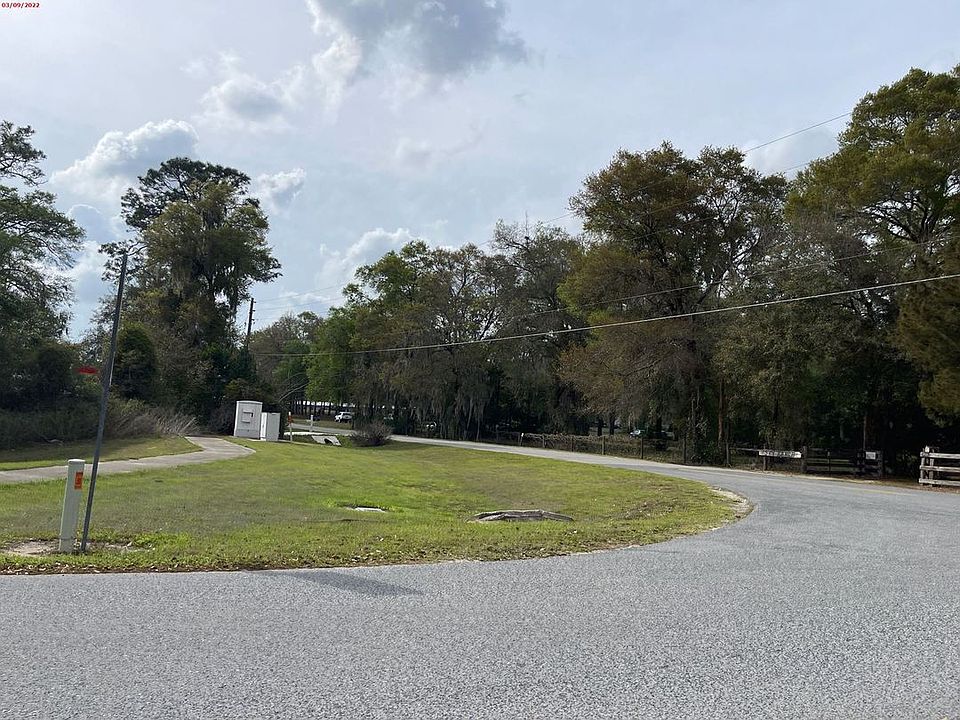 2nd image of 3931 NE 15th Court Rd