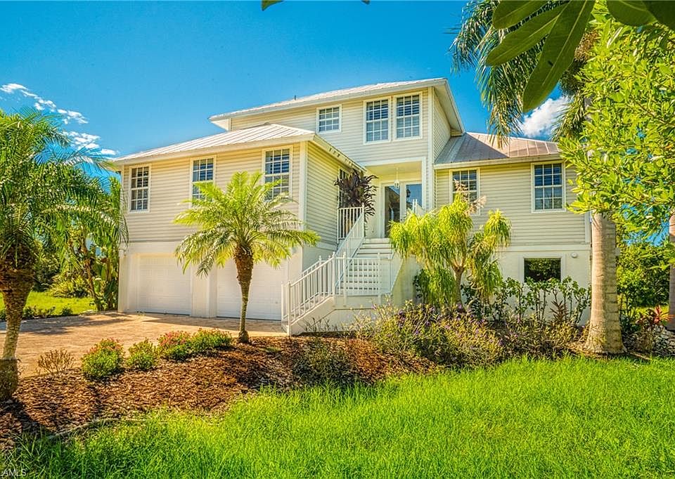 1st image of 685 Sea Oats Dr