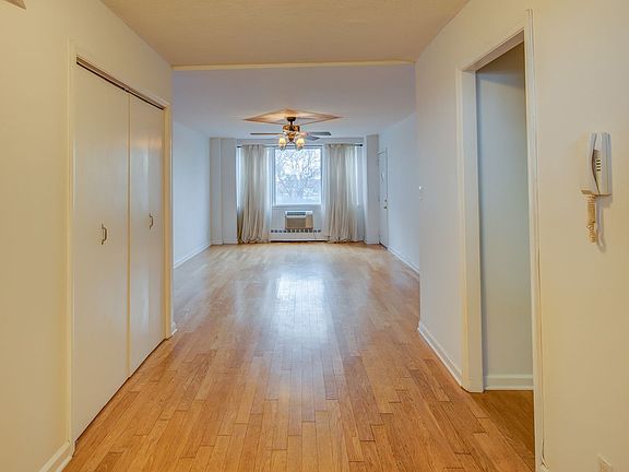 2nd image of 5800 Arlington Ave APT 1T