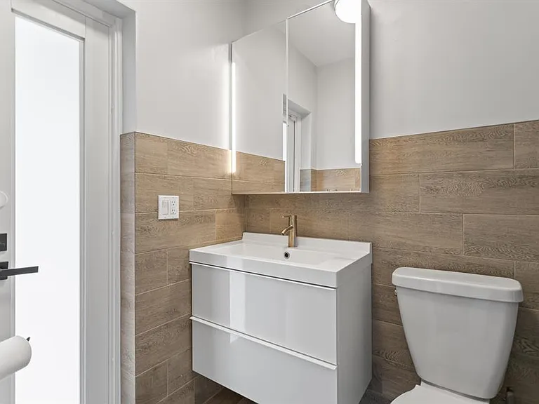 5281 SW 4th Ct — Photo 12