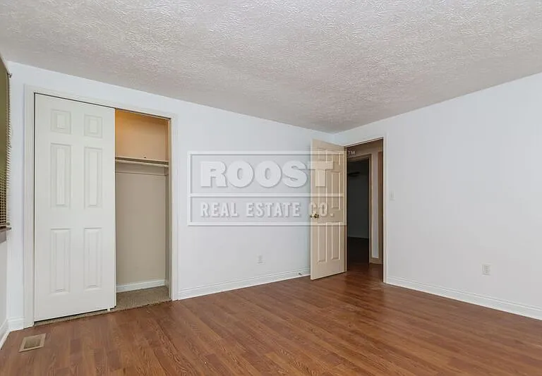 2600 Brookdale Dr — Photo 10