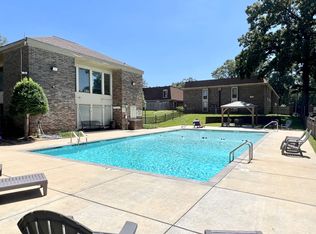 6582 Poplar Woods Cir S APT 1, Memphis, TN 38138