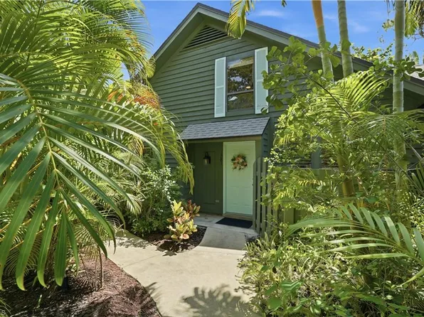 1281 Solana RD, NAPLES, FL 34103