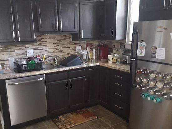 3rd image of 3048 Indianola Ave #3048-50