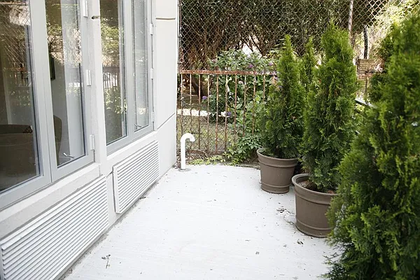 Sold by Corcoran | media 8