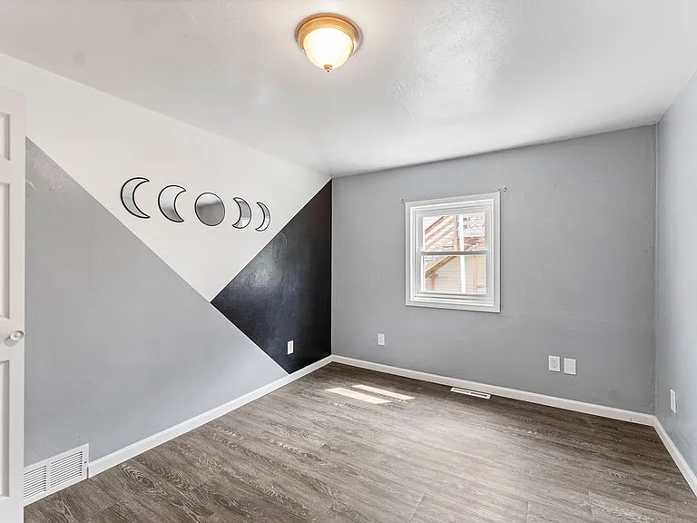 163 Plummer Ave — Photo 7